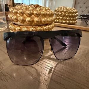 Gucci Black Sunglasses